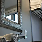 Simply Luxury Stays