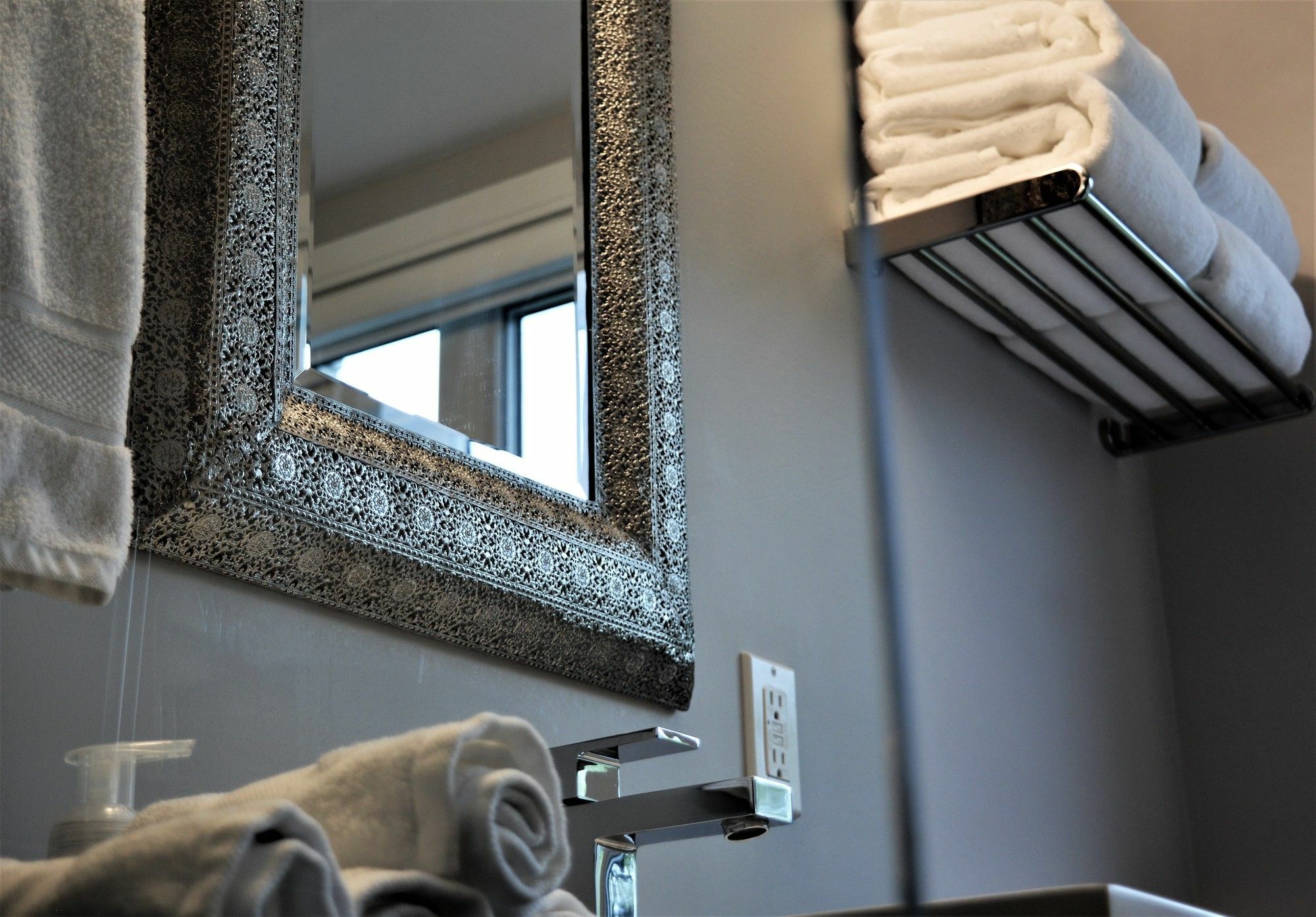 Simply Luxury Apartment *